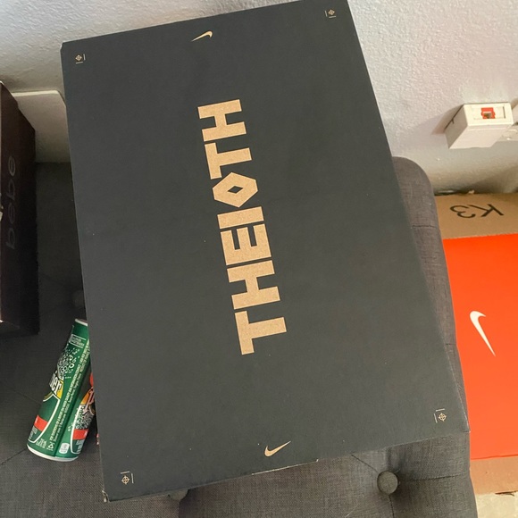 Nike theioth size 9 - Picture 2 of 7